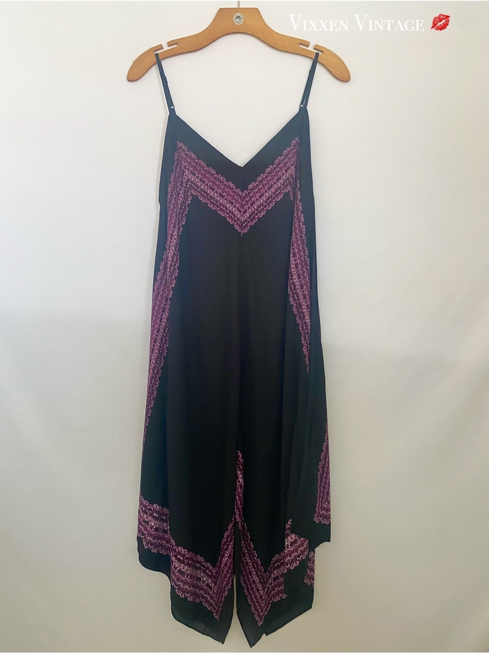 INC INTERNATIONAL CONCEPTS SLEEVELESS HANDKERCHIEF HEM SLIP DRESS IN BLACK - Picture 4 of 9